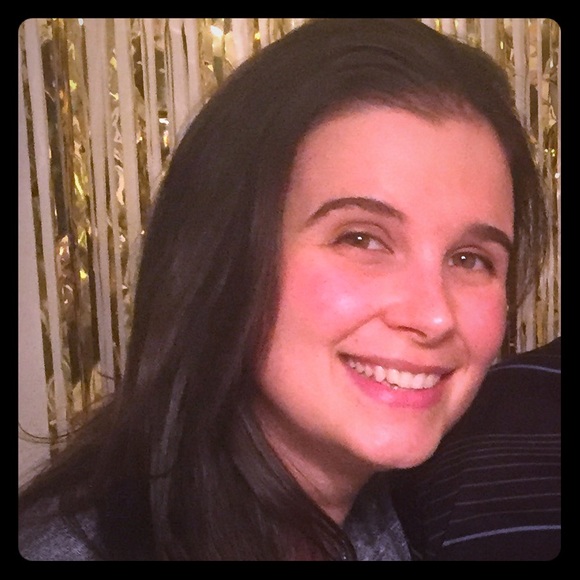 Meet your Posher, Kristin - Picture 4 of 4